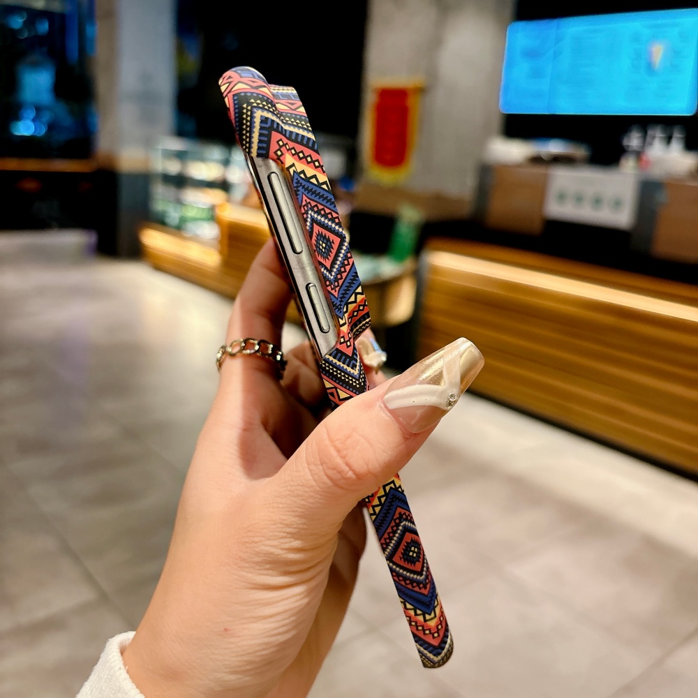 럭셔리 마그세이프 프레임리스 카본 파이버 텍스처 PC  - Huawei Pura 70 리뷰 및 가격
